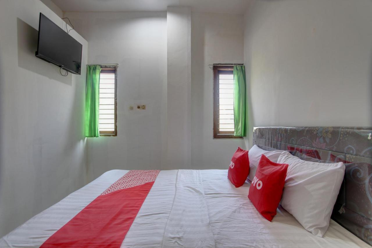 Capital O 91690 Moza Guest House Klaten Экстерьер фото